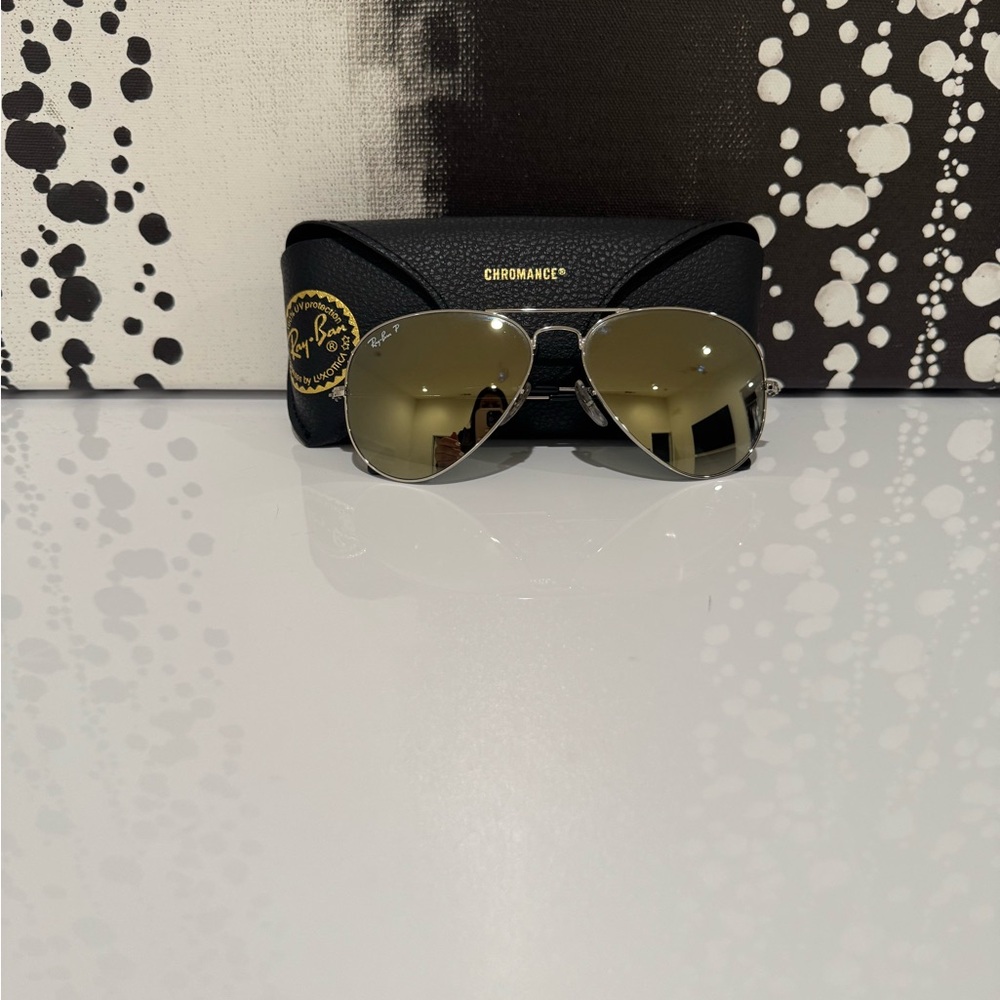 Ray-Ban Black and Gold Aviator Sunglasses
